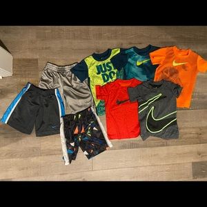 Size 4 Nike lot